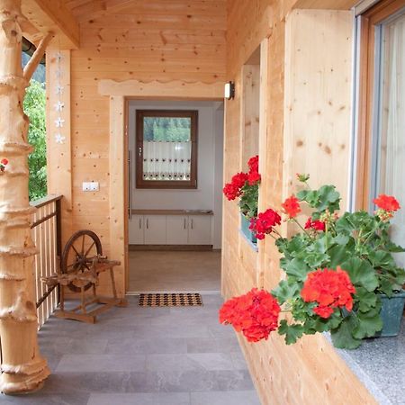 Schweinsteghof Urlaub Auf Dem Bauernhof Apartamento Sarentino Exterior foto