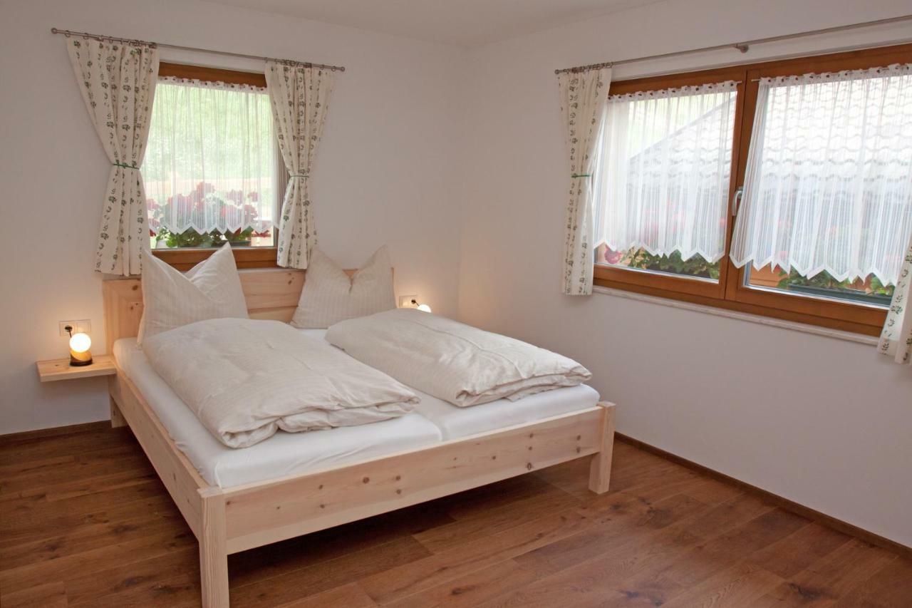 Schweinsteghof Urlaub Auf Dem Bauernhof Apartamento Sarentino Exterior foto